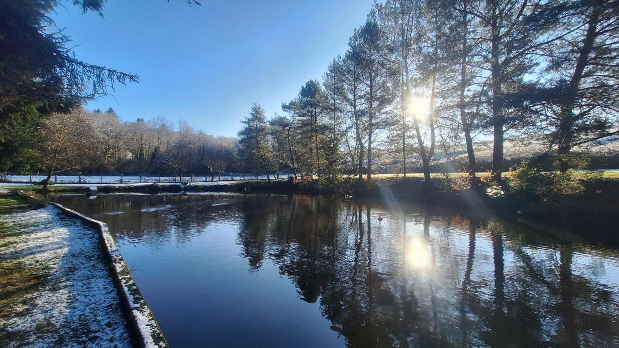 Le Petit Lac Bourganeuf Luaran gambar